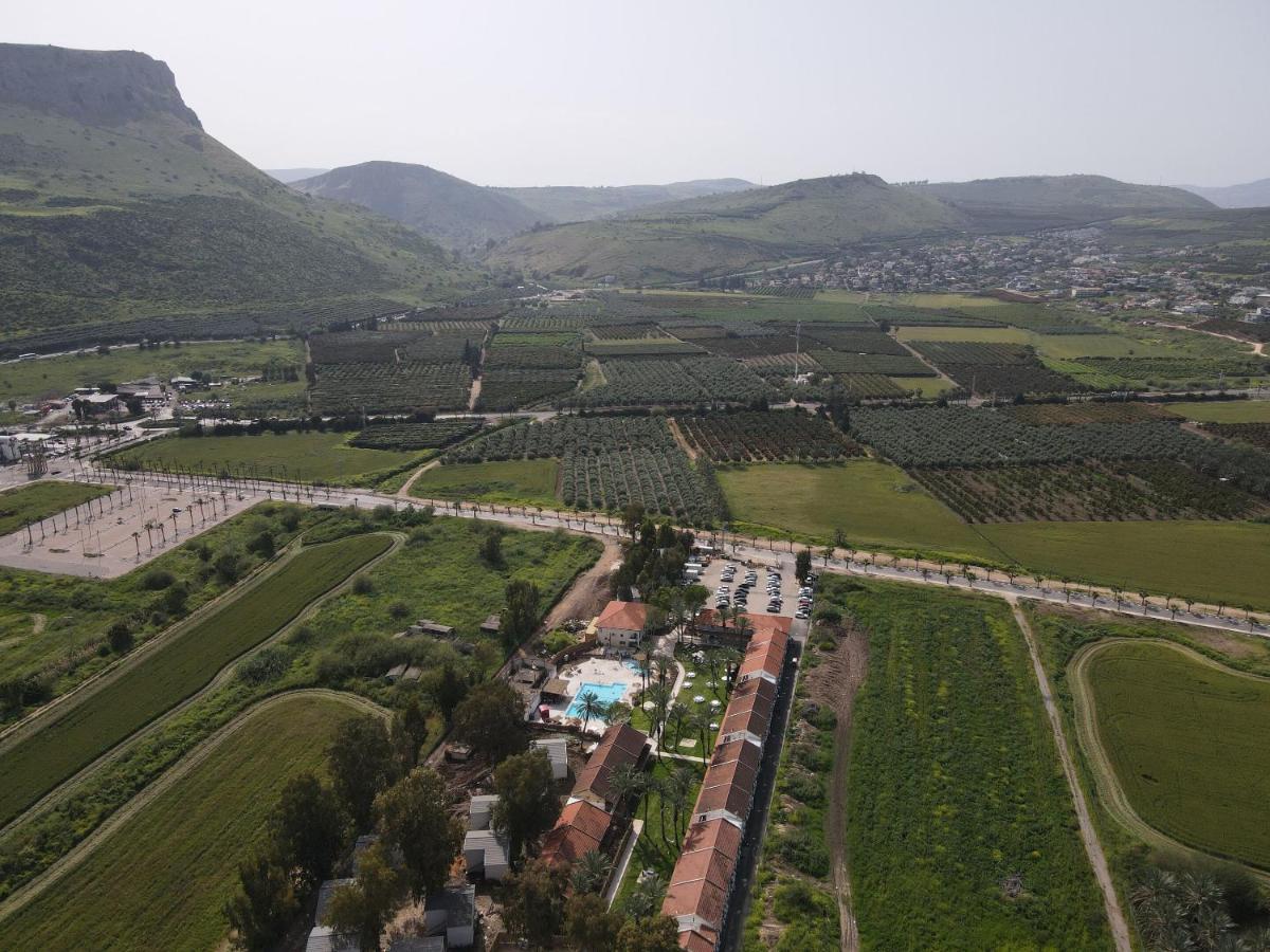 Selina Kinneret Migdal Buitenkant foto